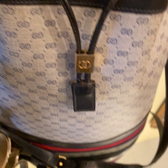 Authentic GUCCI Ophelia Bucket Style Shoulder Strap - Picture 7 of 16